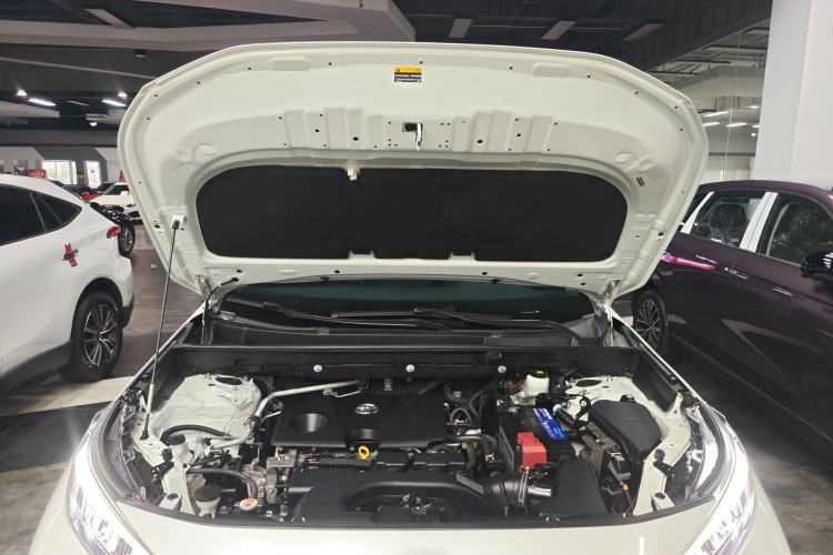 Used Toyota Wildlander 2020 2.0L CVT 4x4 Luxury Edition Engine Bay