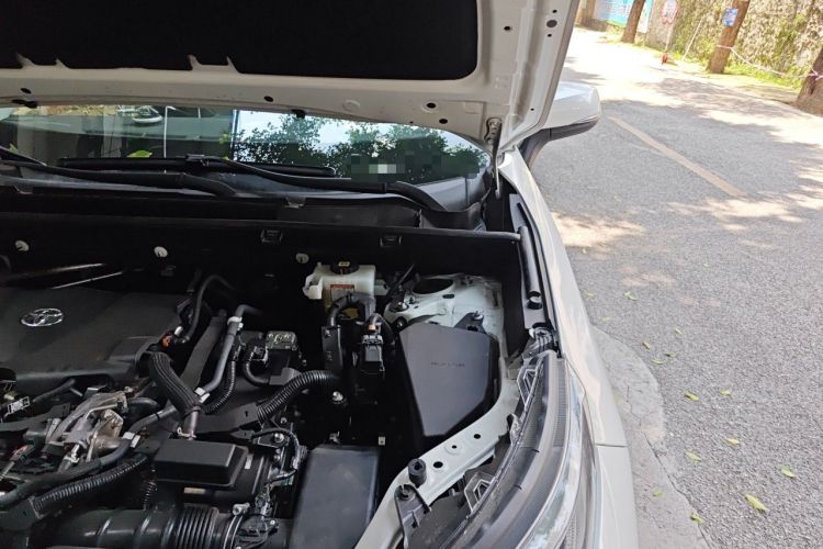 Used Toyota Wildlander 2020 Dual-Engine 2.5L E-CVT Two-Wheel Drive Luxury Edition Engine Bay Left