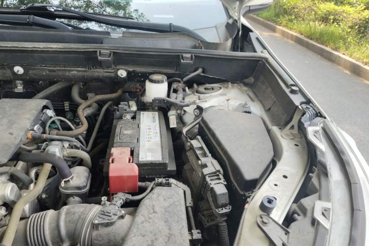 Used Toyota Wildlander 2020 2.0L CVT 4x4 Luxury Edition Engine Bay Left