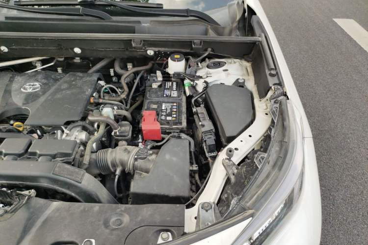 Used Toyota Wildlander 2020 2.0L CVT Two-Wheel Drive Luxury Edition Engine Bay Left