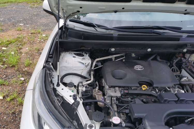 Used Toyota Wildlander 2020 2.0L CVT 4x4 Luxury Edition Engine Bay Right