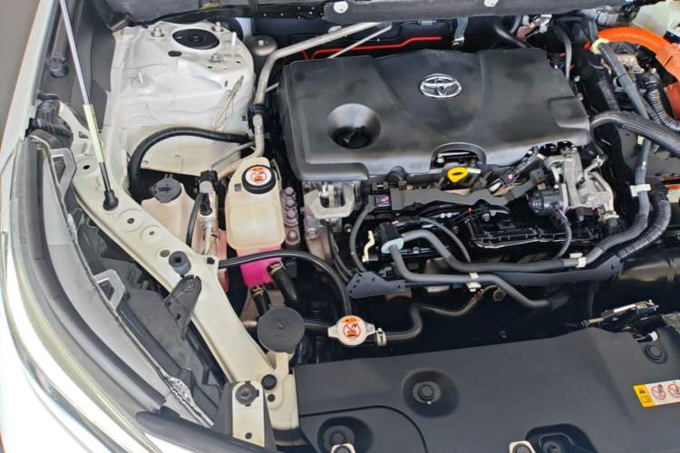 Used Toyota Wildlander 2020 Dual-Motor 2.5L E-CVT Four-Wheel Drive Luxury Edition Engine Bay Right