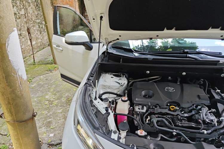 Used Toyota Wildlander 2020 Dual-Engine 2.5L E-CVT Two-Wheel Drive Luxury Edition Engine Bay Right