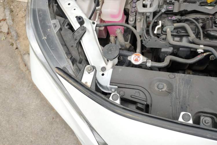 Used Toyota Wildlander 2020 Dual-Motor 2.5L E-CVT Four-Wheel Drive Luxury Edition Engine Bay Right