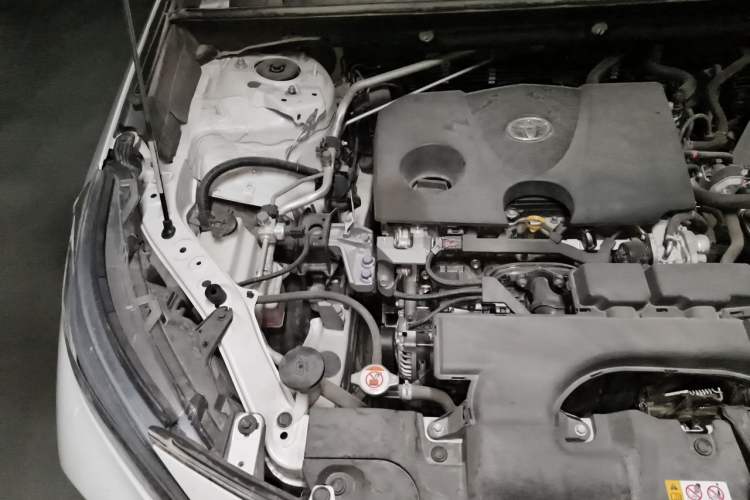 Used Toyota Wildlander 2020 2.0L CVT 4x4 Luxury Edition Engine Bay Right