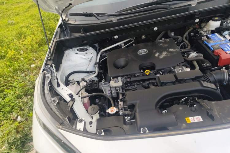 Used Toyota Wildlander 2020 2.0L CVT 4x4 Tech Edition Engine Bay Right