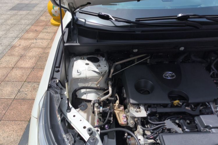 Used Toyota Wildlander 2020 2.0L CVT 4x4 Luxury Edition Engine Bay Right
