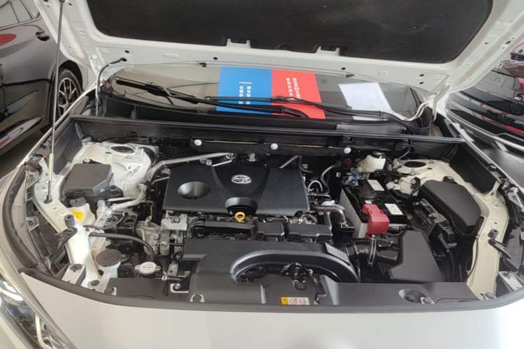 Used Toyota Wildlander 2020 2.0L CVT Two-Wheel Drive Prestige Edition Engine Bay
