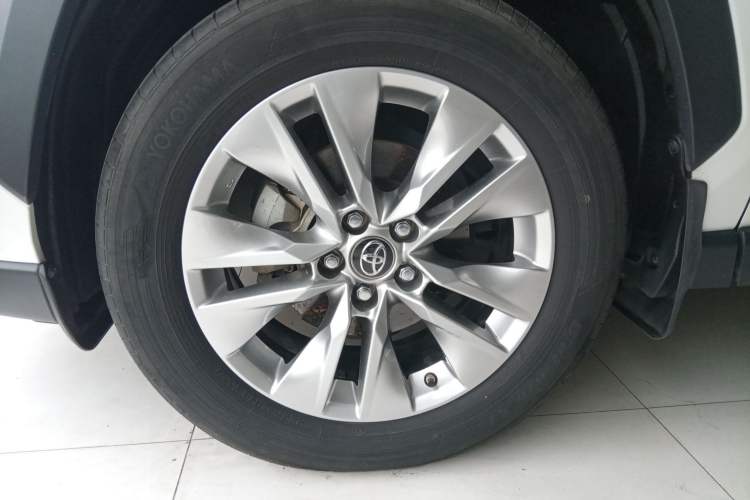 Used Toyota Wildlander 2020 2.0L CVT Two-Wheel Drive Luxury Edition Exterior 4