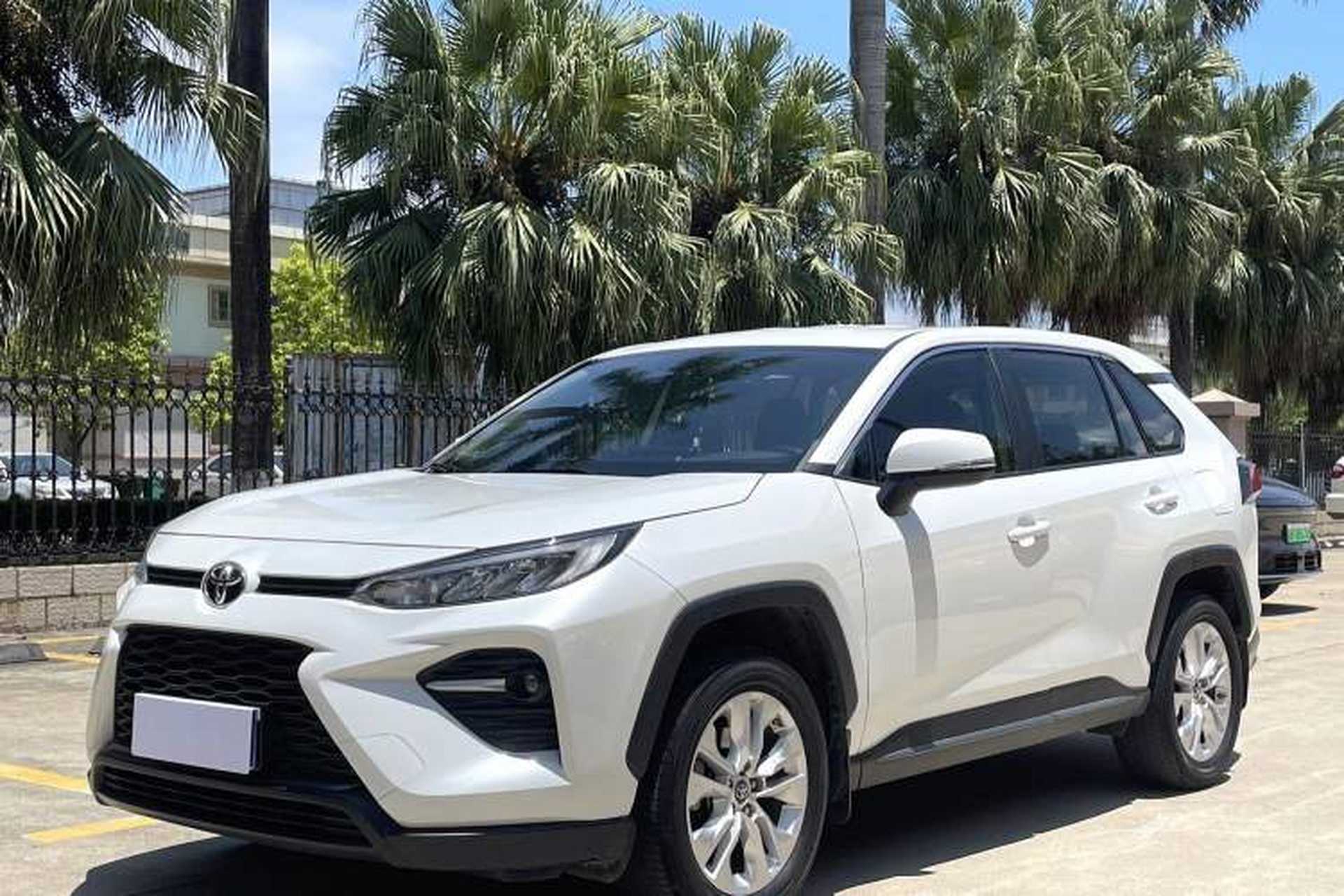 Used Toyota Wildlander 2020 2.0L CVT Two-Wheel Drive Leading Edition Front Left 45 Deg