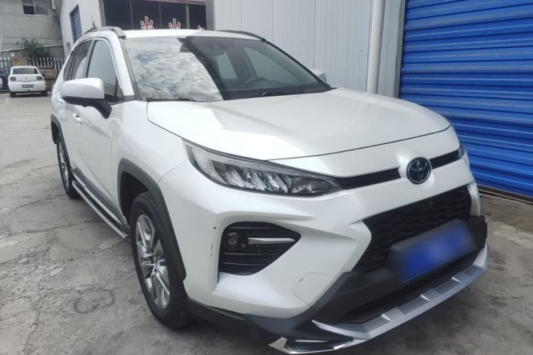 Used Toyota Wildlander 2020 2.0L CVT 4x4 Luxury Edition Front Right 45 Deg