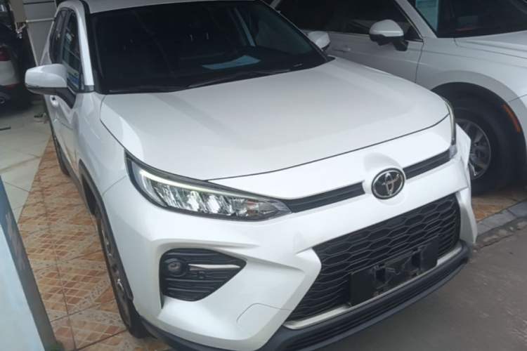 Used Toyota Wildlander 2020 2.0L CVT Two-Wheel Drive Luxury Edition Front Right 45 Deg