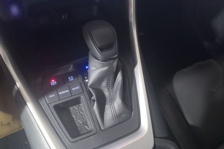 Used Toyota Wildlander 2020 2.0L CVT Two-Wheel Drive Leading Edition Gear Lever