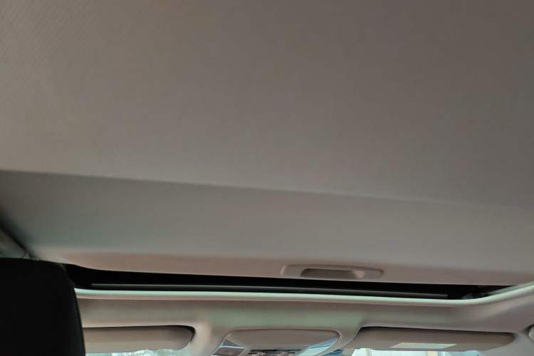 Used Toyota Wildlander 2020 Dual-Engine 2.5L E-CVT Two-Wheel Drive Luxury Edition Headliner