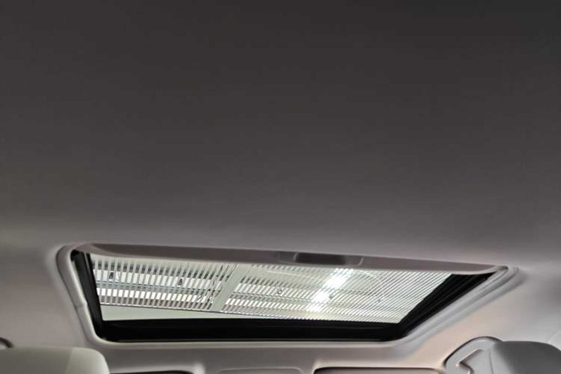 Used Toyota Wildlander 2020 2.0L CVT 4x4 Luxury Edition Headliner