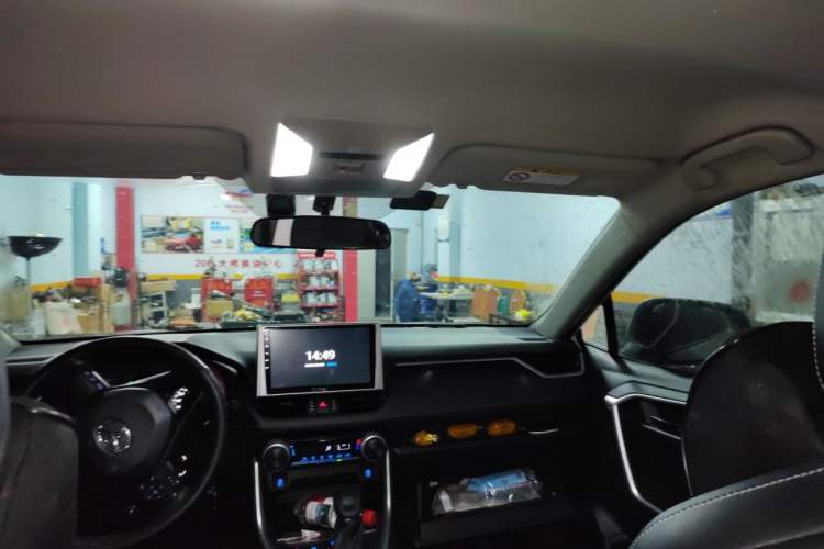 Used Toyota Wildlander 2020 2.0L CVT Two-Wheel Drive Leading Edition Headliner