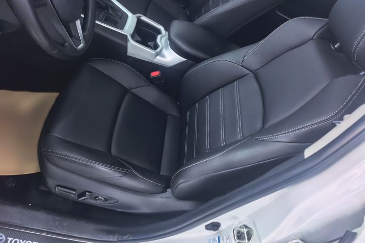 Used Toyota Wildlander 2020 2.0L CVT 4x4 Luxury Edition Interior 1