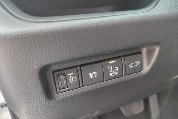 Used Toyota Wildlander 2020 Dual-Engine 2.5L E-CVT Two-Wheel Drive Prestige Edition Interior 10