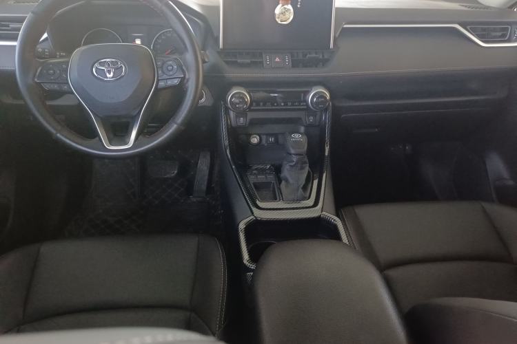 Used Toyota Wildlander 2020 2.0L CVT Two-Wheel Drive Luxury Edition Interior 2