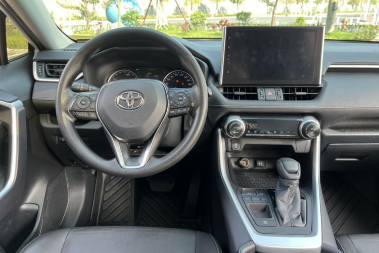 Used Toyota Wildlander 2020 Dual-Engine 2.5L E-CVT Two-Wheel Drive Luxury Edition Interior 7