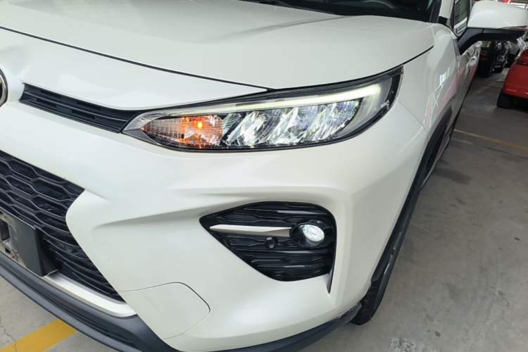Used Toyota Wildlander 2020 2.0L CVT Two-Wheel Drive Luxury Edition Left Front Headlight