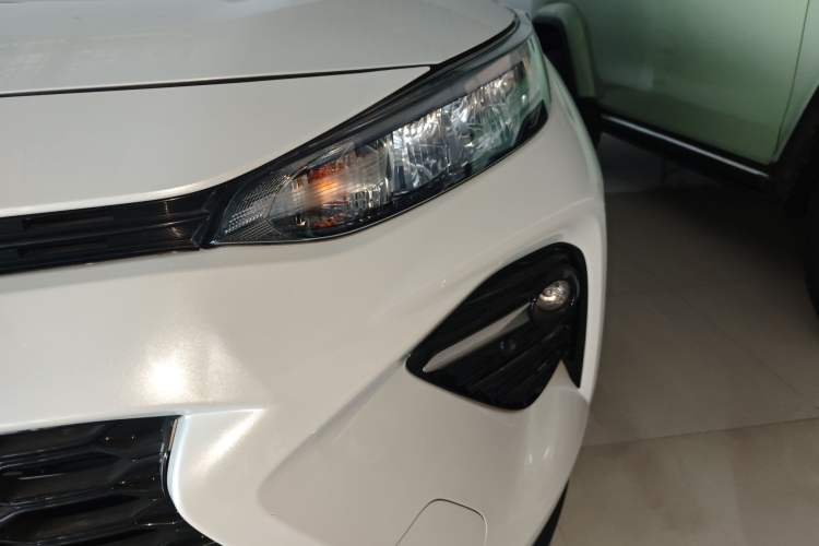 Used Toyota Wildlander 2020 Dual-Engine 2.5L E-CVT Two-Wheel Drive Luxury Edition Left Front Headlight