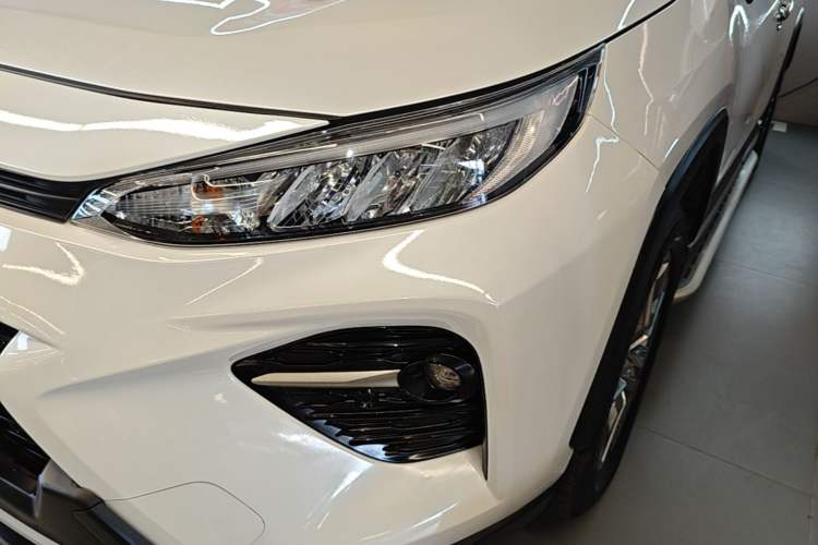 Used Toyota Wildlander 2020 2.0L CVT Two-Wheel Drive Luxury Edition Left Front Headlight