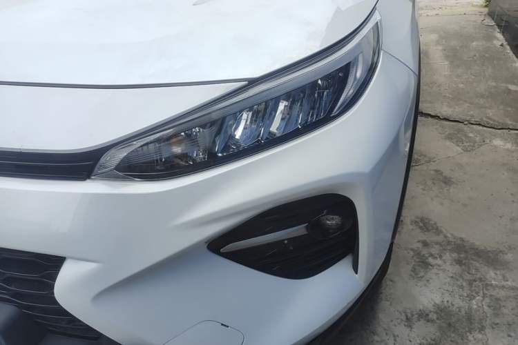 Used Toyota Wildlander 2020 2.0L CVT 4x4 Luxury Edition Left Front Headlight