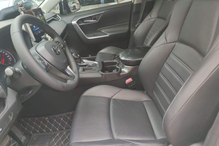 Used Toyota Wildlander 2020 2.0L CVT Two-Wheel Drive Luxury Edition Left Front Seat