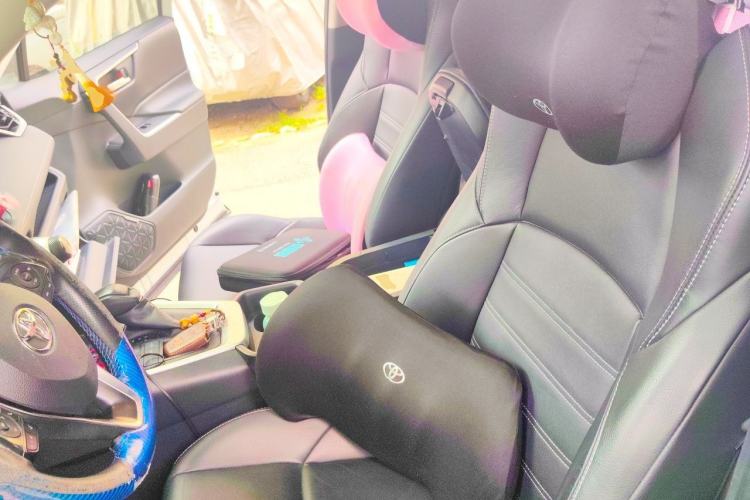 Used Toyota Wildlander 2020 2.0L CVT Two-Wheel Drive Luxury Edition Left Front Seat