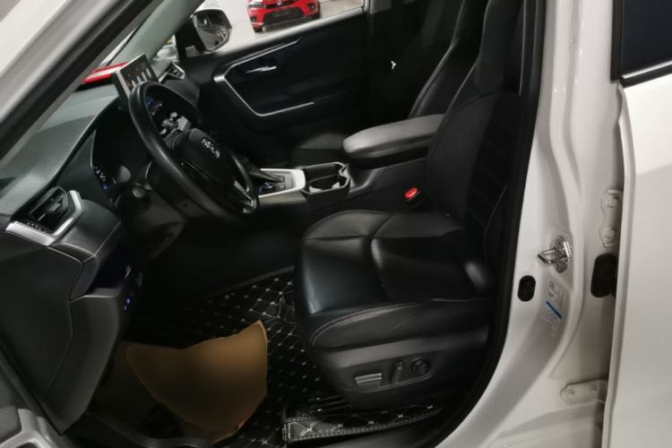 Used Toyota Wildlander 2020 Dual-Motor 2.5L E-CVT Four-Wheel Drive Luxury Edition Left Front Seat