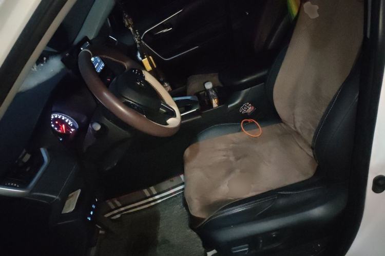 Used Toyota Wildlander 2020 2.0L CVT 4x4 Luxury Edition Left Front Seat