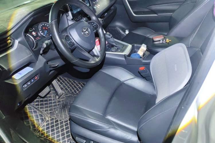 Used Toyota Wildlander 2020 Dual-Motor 2.5L E-CVT Four-Wheel Drive Luxury Edition Left Front Seat