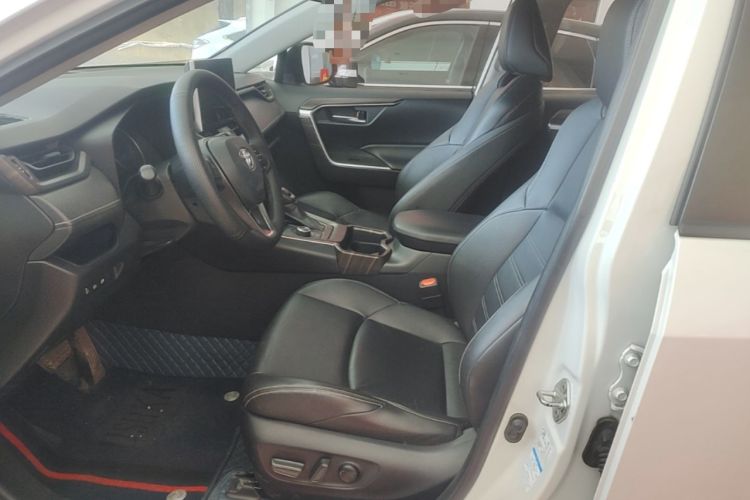 Used Toyota Wildlander 2020 Dual-Motor 2.5L E-CVT Four-Wheel Drive Luxury Edition Left Front Seat