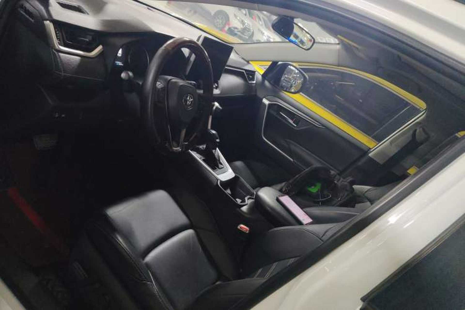 Used Toyota Wildlander 2020 2.0L CVT Two-Wheel Drive Luxury Edition Left Front Seat