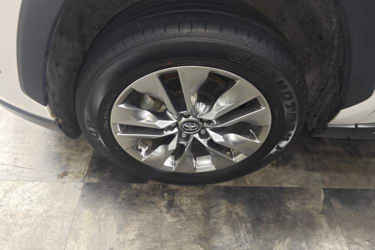 Used Toyota Wildlander 2020 2.0L CVT 4x4 Luxury Edition Left Front Wheel Hub