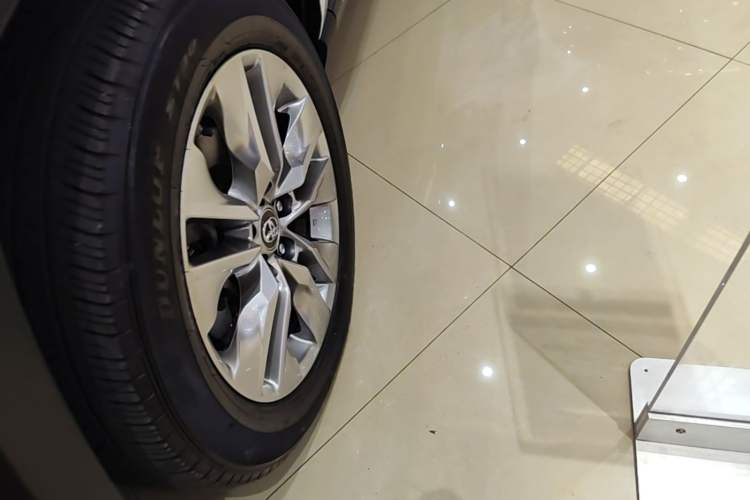 Used Toyota Wildlander 2020 2.0L CVT Two-Wheel Drive Luxury Edition Left Front Wheel Hub
