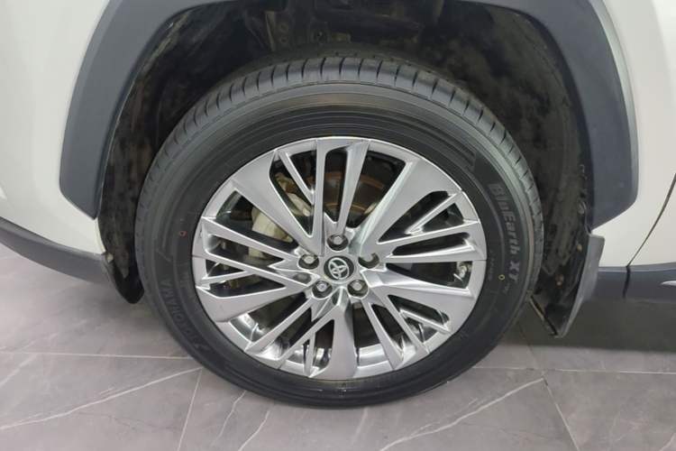 Used Toyota Wildlander 2020 2.0L CVT Four-Wheel Drive Premium Edition Left Front Wheel Hub