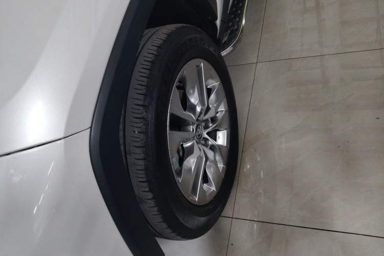 Used Toyota Wildlander 2020 2.0L CVT Two-Wheel Drive Luxury Edition Left Front Wheel Hub