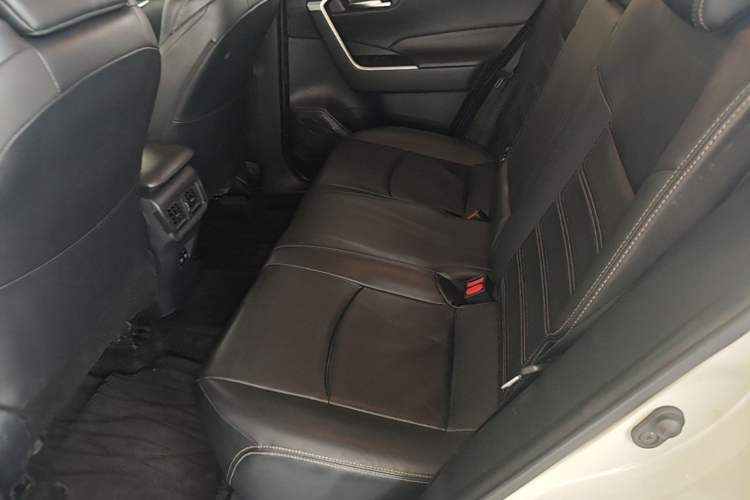 Used Toyota Wildlander 2020 2.0L CVT 4x4 Luxury Edition Left Rear Seat