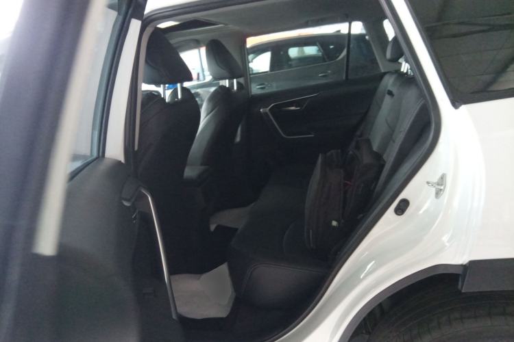 Used Toyota Wildlander 2020 2.0L CVT Two-Wheel Drive Luxury Edition Left Rear Seat