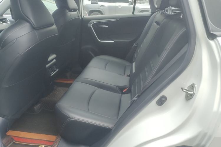 Used Toyota Wildlander 2020 2.0L CVT 4x4 Luxury Edition Left Rear Seat