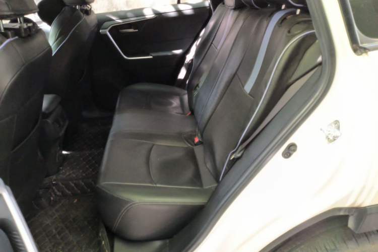 Used Toyota Wildlander 2020 2.0L CVT Two-Wheel Drive Luxury Edition Left Rear Seat