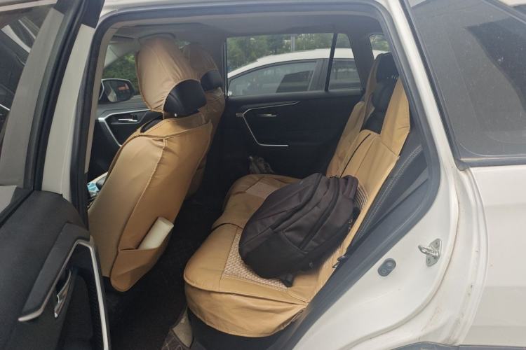 Used Toyota Wildlander 2020 Dual-Engine 2.5L E-CVT Two-Wheel Drive Luxury Edition Left Rear Seat