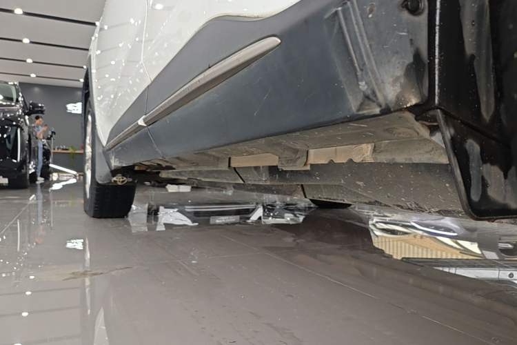 Used Toyota Wildlander 2020 2.0L CVT 4x4 Luxury Edition Left Side Sill