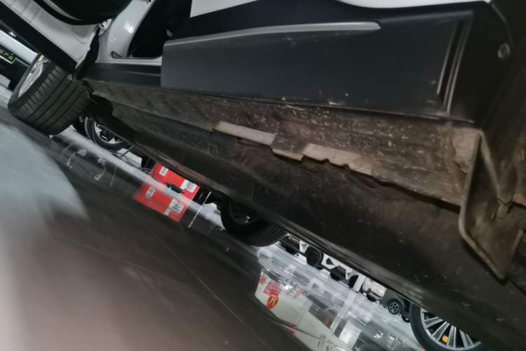 Used Toyota Wildlander 2020 2.0L CVT Four-Wheel Drive Premium Edition Left Side Sill