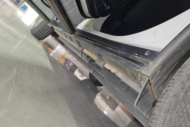 Used Toyota Wildlander 2020 2.0L CVT 4x4 Luxury Edition Left Side Sill