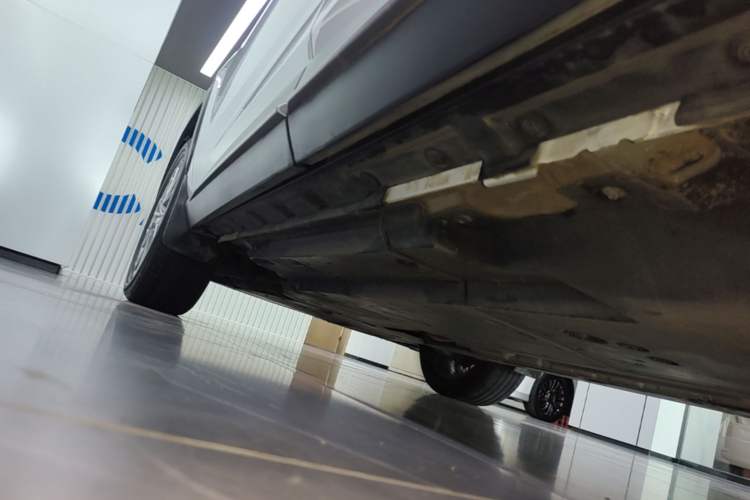 Used Toyota Wildlander 2020 2.0L CVT Four-Wheel Drive Premium Edition Left Side Sill