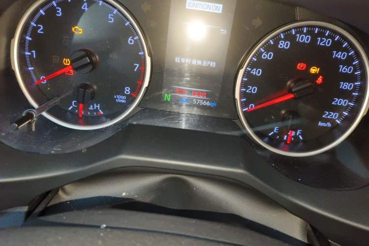 Used Toyota Wildlander 2020 2.0L CVT Two-Wheel Drive Luxury Edition Odometer Close Up