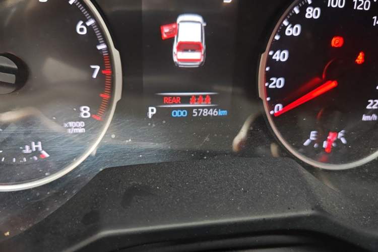 Used Toyota Wildlander 2020 2.0L CVT Two-Wheel Drive Luxury Edition Odometer Close Up